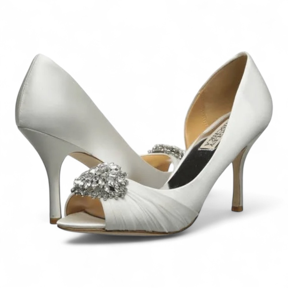 Badgley Mischka Pearson Heal in White Satin NIB